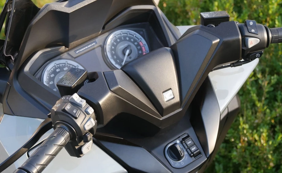 Angebot Honda Forza 125 Bild 7: Angebot Honda Forza 125
