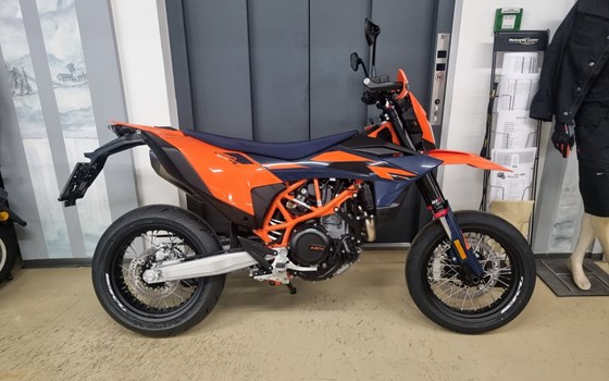 Gebrauchtmotorrad KTM 690 SMC R - Bild 1 Gebrauchtmotorrad KTM 690 SMC R - Bild 1