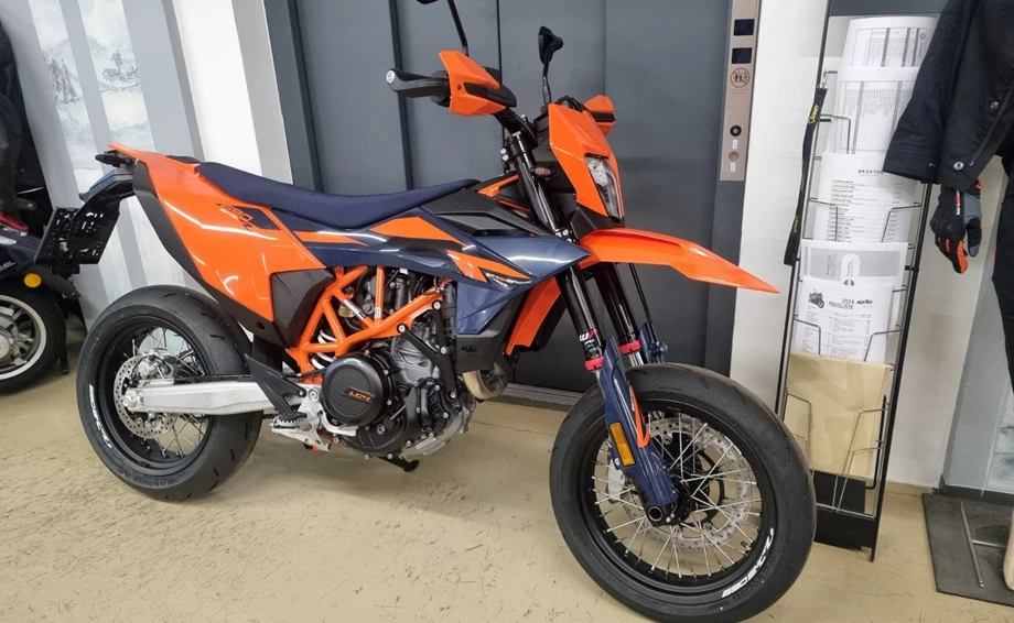 Angebot KTM 690 SMC R Bild 2: Angebot KTM 690 SMC R