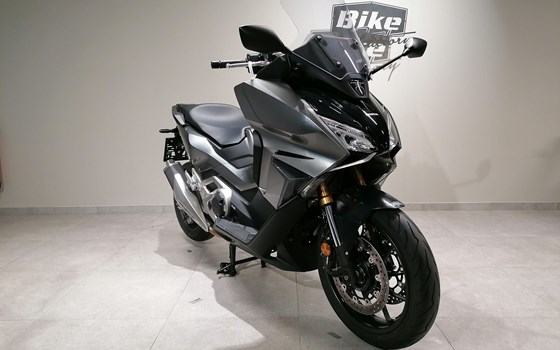 Gebrauchtmotorrad Honda Forza 750 - Bild 1 Gebrauchtmotorrad Honda Forza 750 - Bild 1