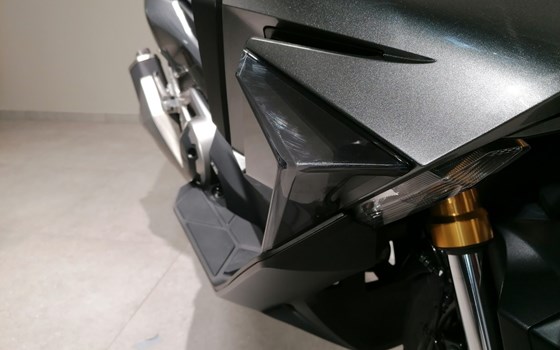 Gebrauchtmotorrad Honda Forza 750 - Bild 5 Gebrauchtmotorrad Honda Forza 750 - Bild 5
