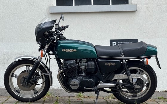 Gebrauchtmotorrad Honda CB 750 F - Bild 5 Gebrauchtmotorrad Honda CB 750 F - Bild 5