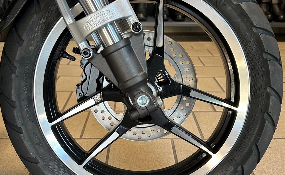 Angebot Hyosung GV 125 X ABS Bild 11: Angebot Hyosung GV 125 X ABS