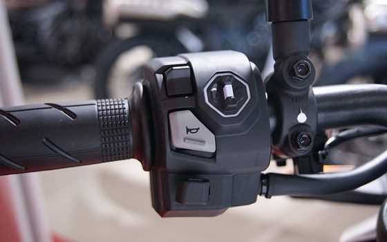 Neufahrzeug Honda CB1000 Hornet - Bild 4