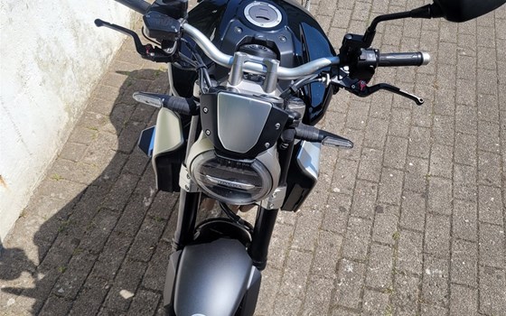 Gebrauchtmotorrad Honda CB 1000 R - Bild 4