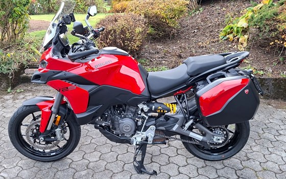 Gebrauchtmotorrad Ducati Multistrada V2 S - Bild 1 Gebrauchtmotorrad Ducati Multistrada V2 S - Bild 1
