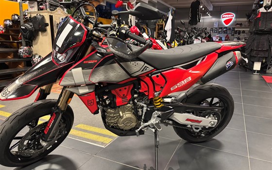 Gebrauchtmotorrad Ducati Hypermotard 698 Mono - Bild 2