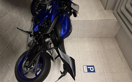 Gebrauchtmotorrad Yamaha YZF-R6 - Bild 2