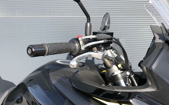 Gebrauchtmotorrad Suzuki V-Strom 650 - Bild 5 Gebrauchtmotorrad Suzuki V-Strom 650 - Bild 5