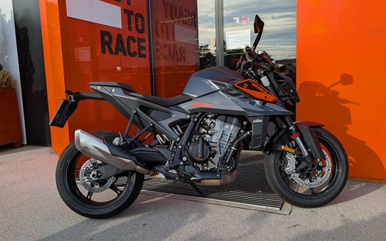 Gebrauchtmotorrad KTM 990 Duke - Bild 1 Gebrauchtmotorrad KTM 990 Duke - Bild 1