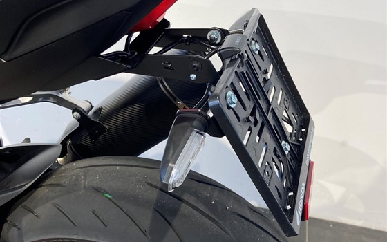Gebrauchtmotorrad Honda CB1000 Hornet SP - Bild 6 Gebrauchtmotorrad Honda CB1000 Hornet SP - Bild 6