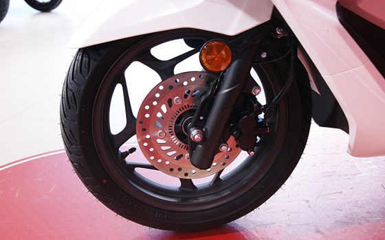 Neufahrzeug Honda PCX125 DX - Bild 11