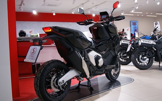 Gebrauchtmotorrad Honda X-ADV - Bild 3 Gebrauchtmotorrad Honda X-ADV - Bild 3