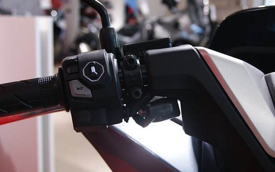 Neufahrzeug Honda PCX125 DX - Bild 10