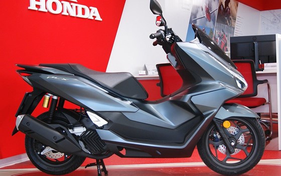 Neufahrzeug Honda PCX125 DX - Bild 2 Neufahrzeug Honda PCX125 DX - Bild 2