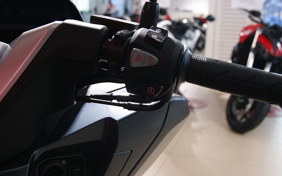 Neufahrzeug Honda PCX125 DX - Bild 9