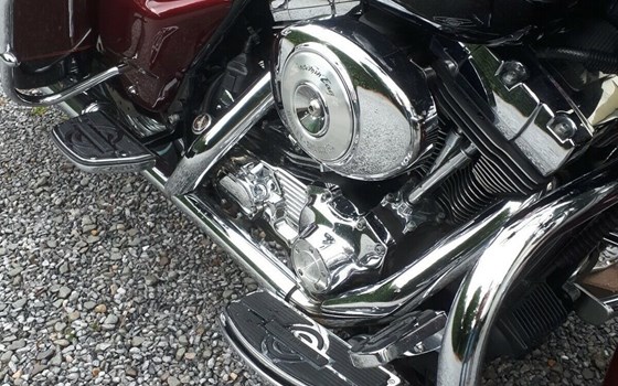 Gebrauchtmotorrad Harley-Davidson Road King Classic FLHRC - Bild 3