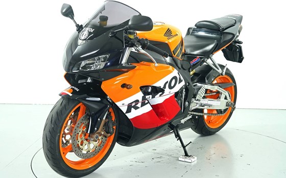 Motorrad Occasion Honda CBR1000RR Fireblade - Bild 3