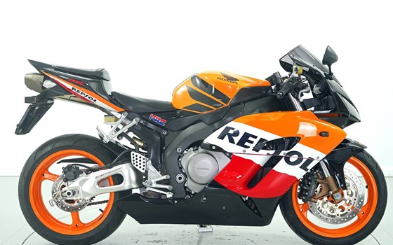 Motorrad Occasion Honda CBR1000RR Fireblade - Bild 4