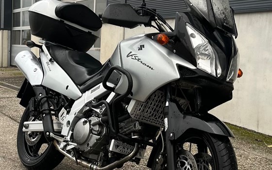 Gebrauchtmotorrad Suzuki V-Strom 650 Touring - Bild 1 Gebrauchtmotorrad Suzuki V-Strom 650 Touring - Bild 1
