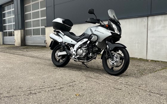 Gebrauchtmotorrad Suzuki V-Strom 650 Touring - Bild 2 Gebrauchtmotorrad Suzuki V-Strom 650 Touring - Bild 2