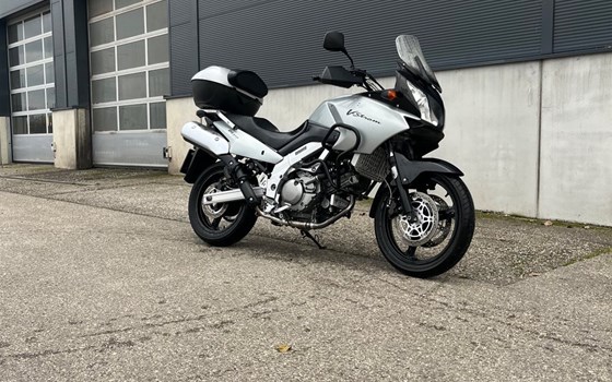 Gebrauchtmotorrad Suzuki V-Strom 650 Touring - Bild 2 Gebrauchtmotorrad Suzuki V-Strom 650 Touring - Bild 2