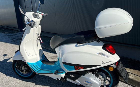 Gebrauchtmotorrad Vespa Primavera 125 Color Vibe - Bild 4 Gebrauchtmotorrad Vespa Primavera 125 Color Vibe - Bild 4