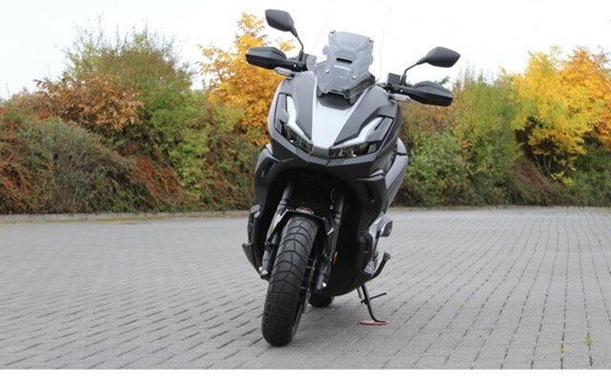 Gebrauchtmotorrad Honda ADV350 - Bild 3