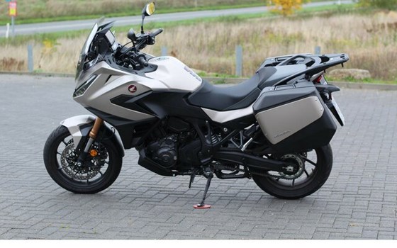 Gebrauchtmotorrad Honda NT1100 DCT Electronic Suspension - Bild 4