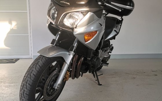 Gebrauchtmotorrad Honda CBF 600 S - Bild 1 Gebrauchtmotorrad Honda CBF 600 S - Bild 1