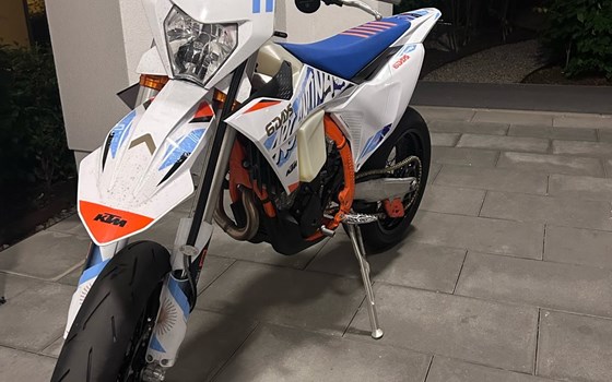 Gebrauchtmotorrad KTM 350 EXC-F SIX DAYS - Bild 14 Gebrauchtmotorrad KTM 350 EXC-F SIX DAYS - Bild 14