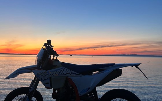 Gebrauchtmotorrad KTM 350 EXC-F SIX DAYS - Bild 11 Gebrauchtmotorrad KTM 350 EXC-F SIX DAYS - Bild 11