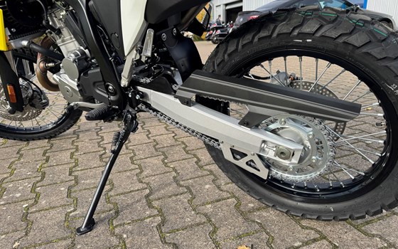 Neufahrzeug Suzuki DR-Z4S - Bild 7