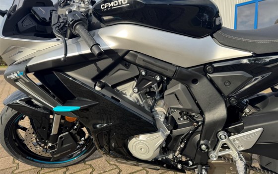 Neufahrzeug CFMOTO 675SR-R - Bild 19