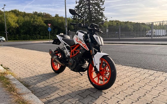 Gebrauchtmotorrad KTM 390 Duke - Bild 1 Gebrauchtmotorrad KTM 390 Duke - Bild 1
