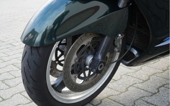 Gebrauchtmotorrad Kawasaki ZZR 1100 - Bild 10