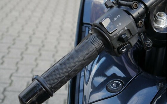 Gebrauchtmotorrad Kawasaki ZZR 1100 - Bild 16