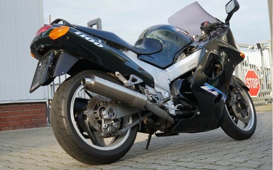 Gebrauchtmotorrad Kawasaki ZZR 1100 - Bild 28
