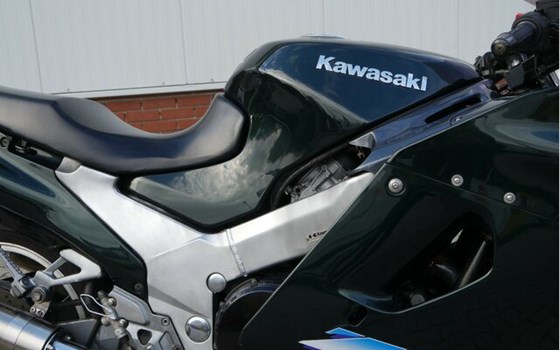 Gebrauchtmotorrad Kawasaki ZZR 1100 - Bild 5