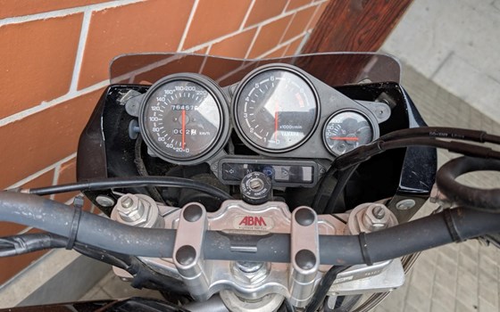 Motorrad Occasion Yamaha TRX 850 - Bild 4