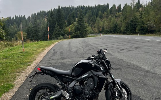 Gebrauchtmotorrad Yamaha MT-09 - Bild 1 Gebrauchtmotorrad Yamaha MT-09 - Bild 1
