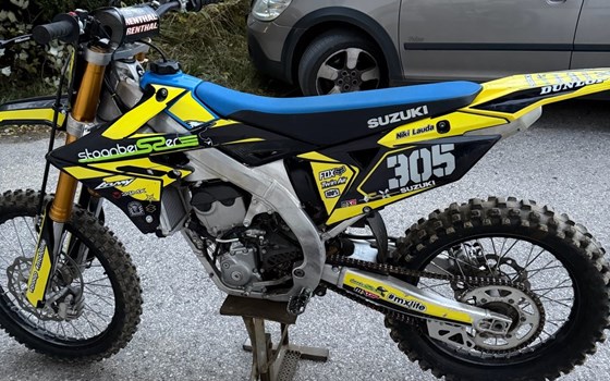Gebrauchtmotorrad Suzuki RM-Z250 - Bild 3 Gebrauchtmotorrad Suzuki RM-Z250 - Bild 3