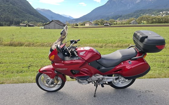 Gebrauchtmotorrad Honda NT 650V Deauville - Bild 2 Gebrauchtmotorrad Honda NT 650V Deauville - Bild 2