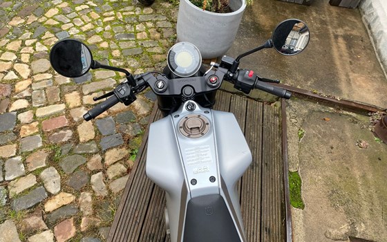 Gebrauchtmotorrad Husqvarna Vitpilen 401 - Bild 4