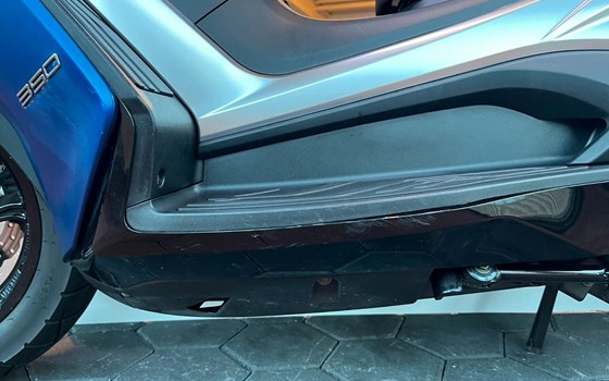 Gebrauchtmotorrad Kymco Downtown 350i - Bild 11