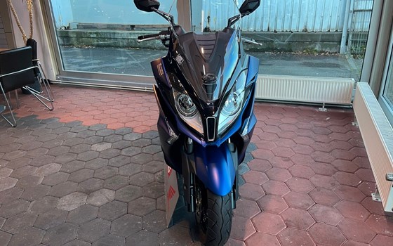 Gebrauchtmotorrad Kymco Downtown 350i - Bild 7