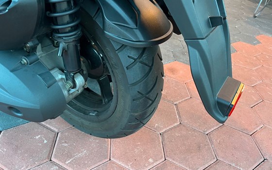 Gebrauchtmotorrad Kymco Downtown 350i - Bild 9