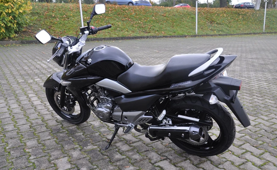 Angebot Suzuki GW250 Inazuma Bild 11: Angebot Suzuki GW250 Inazuma