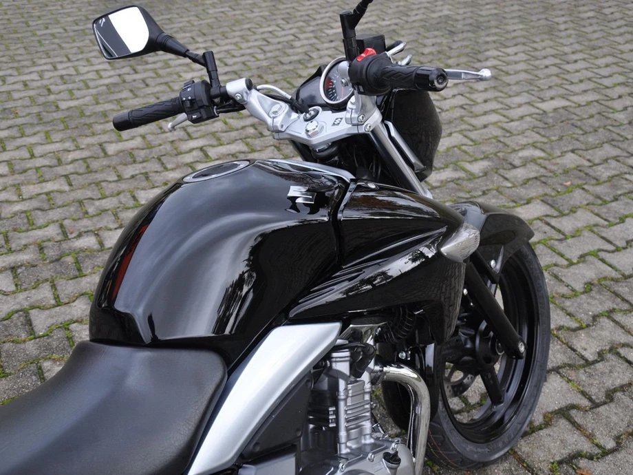 Angebot Suzuki GW250 Inazuma Bild 15: Angebot Suzuki GW250 Inazuma