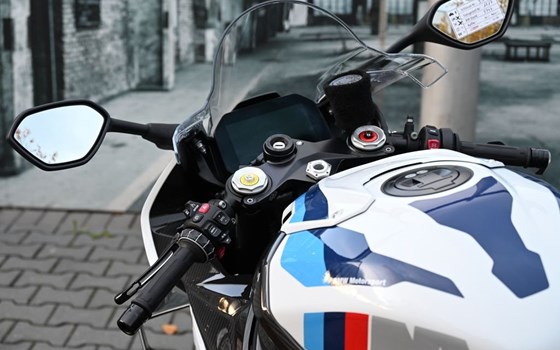 Gebrauchtmotorrad BMW M 1000 RR - Bild 11